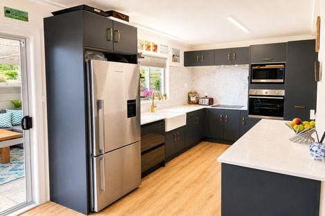 Photo of property in 45 Dorset Street, Picton, 7220