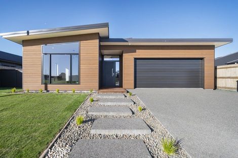 Photo of property in 12 Parkside Avenue, Maewa, Feilding, 4702