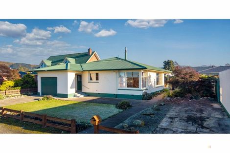 Photo of property in 30 Hughes Street, Waimate, 7924