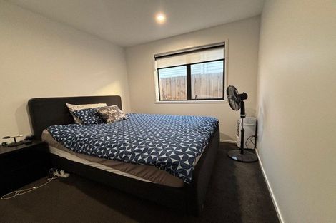 Photo of property in 5 Poutawa Lane, Clarks Beach, 2122