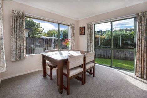 Photo of property in 80a Oxford Street, Tawa, Wellington, 5028