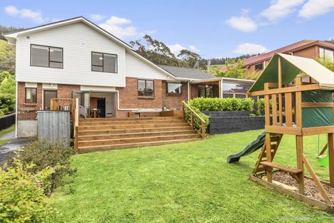Photo of property in 41 Peterhouse Street, Tawa, Wellington, 5028