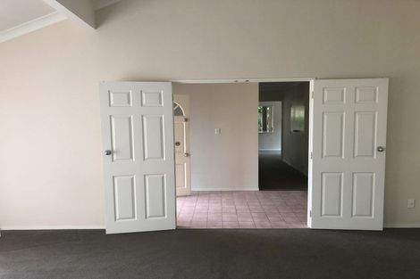 Photo of property in 23 Simon Owen Place, Golflands, Auckland, 2013