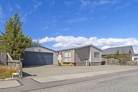 Photo of property in 12 Rhoboro Road, Twizel, 7901