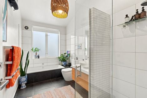 Photo of property in 9 Hadlow Place, Burnside, Christchurch, 8041