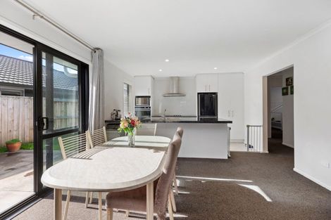 Photo of property in 118 Whakaturou Crescent, Pyes Pa, Tauranga, 3112