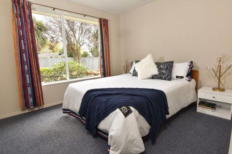 Photo of property in 22 Mckellar Place, Hornby, Christchurch, 8042