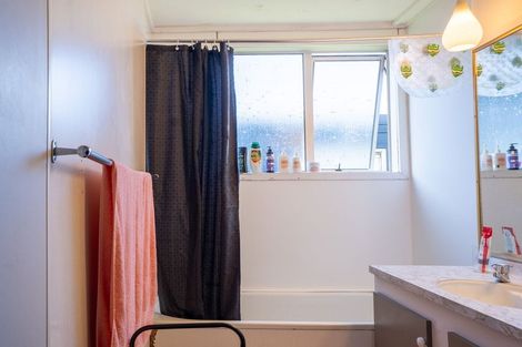 Photo of property in 15 De Carle Street, Saint Kilda, Dunedin, 9012
