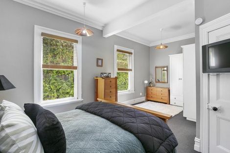 Photo of property in 121 Cliffs Road, Saint Clair, Dunedin, 9012