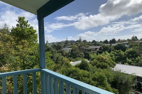 Photo of property in 2/87 Fairclough Road, Beach Haven, Auckland, 0626
