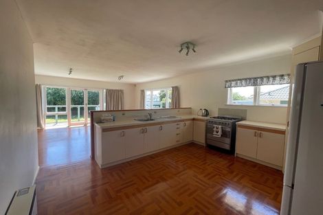 Photo of property in 15 Fairleigh Avenue, Mount Albert, Auckland, 1025