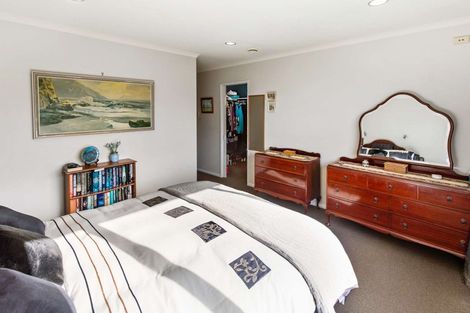 Photo of property in 21b Poplar Grove, Whalers Gate, New Plymouth, 4310