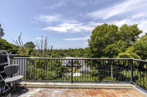 Photo of property in 5 Fernleigh Street, Ferndale, New Plymouth, 4310