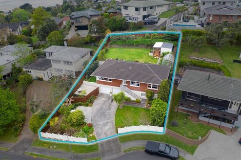 Photo of property in 14 Addis Place, Shelly Park, Auckland, 2014