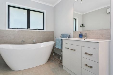 Photo of property in 39a Norfolk Drive, Cambridge, 3434