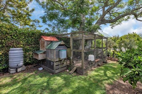 Photo of property in 94 One Tree Point Road, One Tree Point, 0118