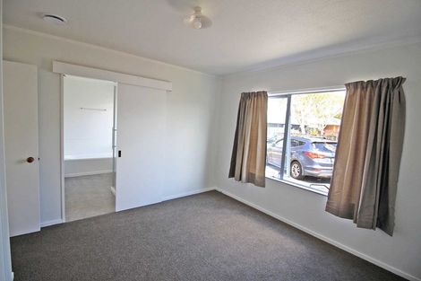 Photo of property in 12 Dixon Road, Fitzroy, Hamilton, 3206