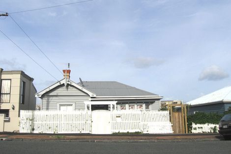 Photo of property in 104 Bassett Road, Remuera, Auckland, 1050