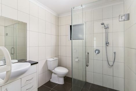 Photo of property in 10 Cedar Heights Avenue, Massey, Auckland, 0614