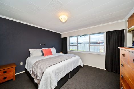 Photo of property in 12 Saxton Road, Upper Vogeltown, New Plymouth, 4310