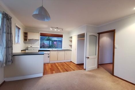 Photo of property in 20 Cotswold Crescent, Newlands, Wellington, 6037