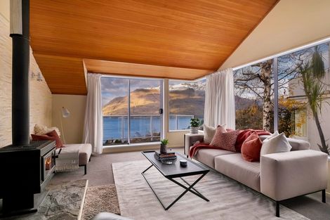 Photo of property in 7b Von Place, Fernhill, Queenstown, 9300
