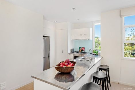 Photo of property in 9/4 Campbell Road, Takapuna, Auckland, 0622