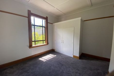 Photo of property in 12 Chaucer Road, Hospital Hill, Napier, 4110