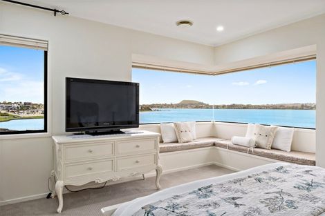 Photo of property in 38 Venus Place, Half Moon Bay, Auckland, 2012
