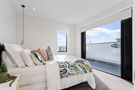 Photo of property in 30 Caroline Heights, Omaha, 0986