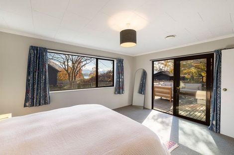 Photo of property in 144 Beacon Point Road, Wanaka, 9305