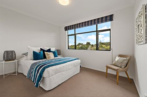 Photo of property in 21 Macnay Way, Murrays Bay, Auckland, 0630