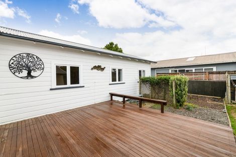 Photo of property in 25 Hunia Street, Marton, 4710