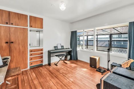 Photo of property in 8 Fatima Street, Redwood, Christchurch, 8051