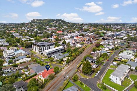 Photo of property in 22 Lloyd Avenue, Mount Albert, Auckland, 1025