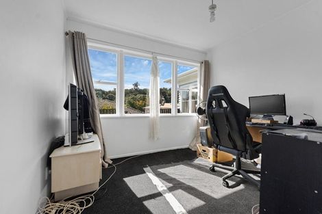 Photo of property in 22 Rosehill Drive, Rosehill, Papakura, 2113