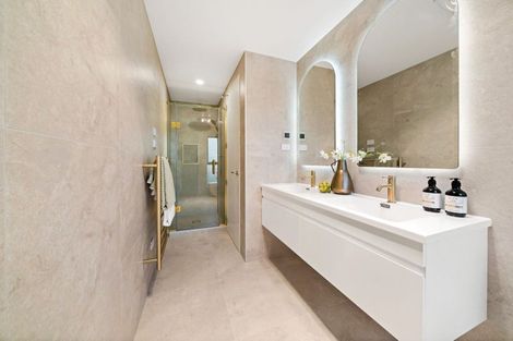 Photo of property in 1 Dorset Down Drive, Karaka, 2580