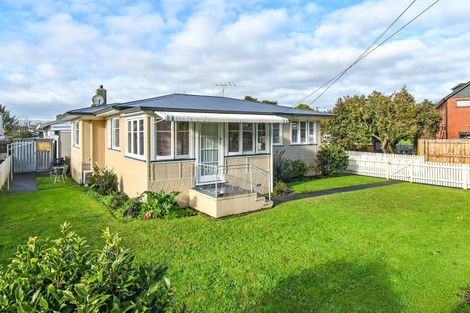 Photo of property in 1/7 Settlement Road, Papakura, 2110