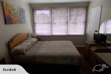 Photo of property in 39 Exeter Crescent, Takaro, Palmerston North, 4412