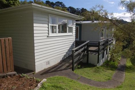 Photo of property in 101 Manuka Street, Stokes Valley, Lower Hutt, 5019