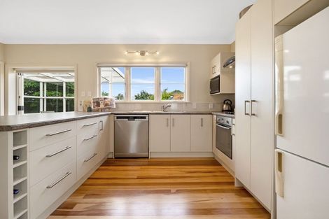 Photo of property in 13 Vardon Road, St Andrews, Hamilton, 3200