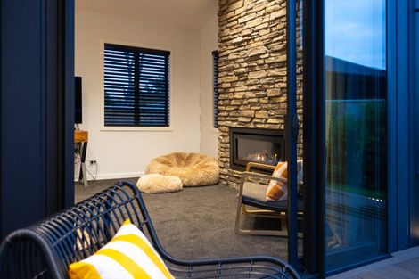 Photo of property in 11 Awanui Avenue, Hokowhitu, Palmerston North, 4410