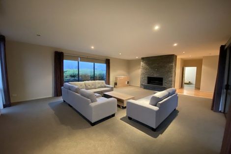 Photo of property in 42 Rere Road, Lake Hayes, Queenstown, 9304