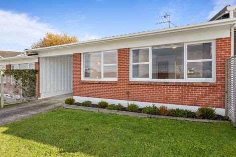 Photo of property in 2/3 Stanley Avenue, Milford, Auckland, 0620