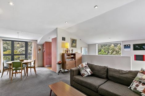 Photo of property in 30 Lawson Place, Mount Victoria, Wellington, 6011