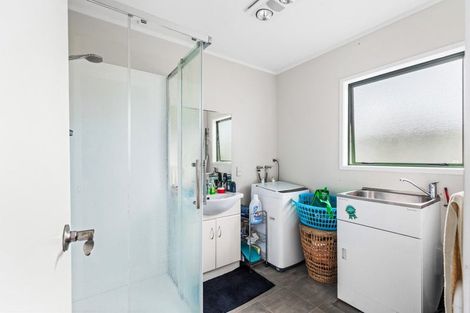 Photo of property in 5 Bittern Place, Henderson, Auckland, 0610