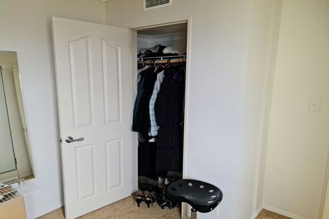 Photo of property in 140 Glanmire Road, Newlands, Wellington, 6037