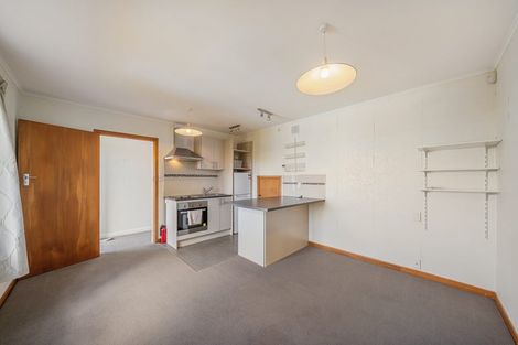 Photo of property in 3 Mertoun Terrace, Highbury, Wellington, 6012