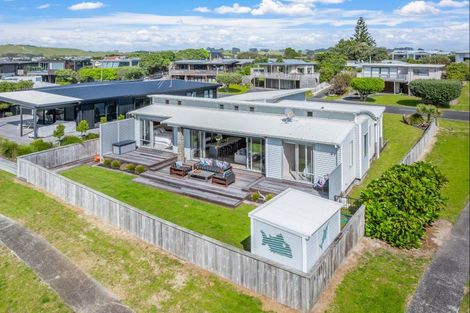 Photo of property in 15 Meiklejohn Way, Omaha, 0986