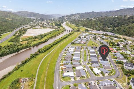 Photo of property in 98 Farmer Crescent, Taita, Lower Hutt, 5011